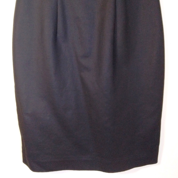 NWOT Unbranded Perfect Bodycon Little Black Dress With Cutout Chest Detail - Picture 5 of 12